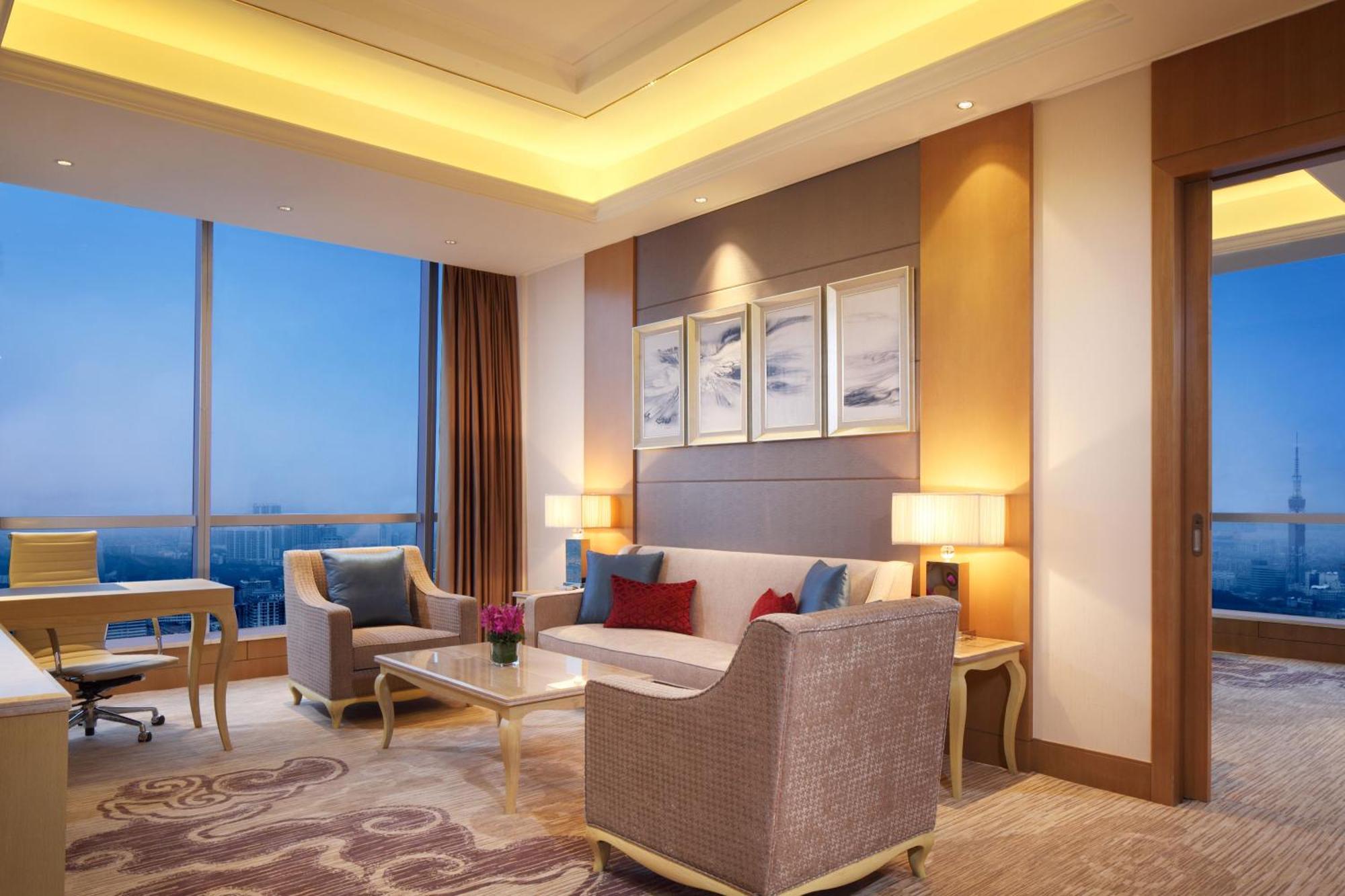 Doubletree By Hilton Guangzhou-Free Shuttle Bus To Canton Fair Complex & Overseas Buyer Registration Services During Canton Fair Period Exterior foto
