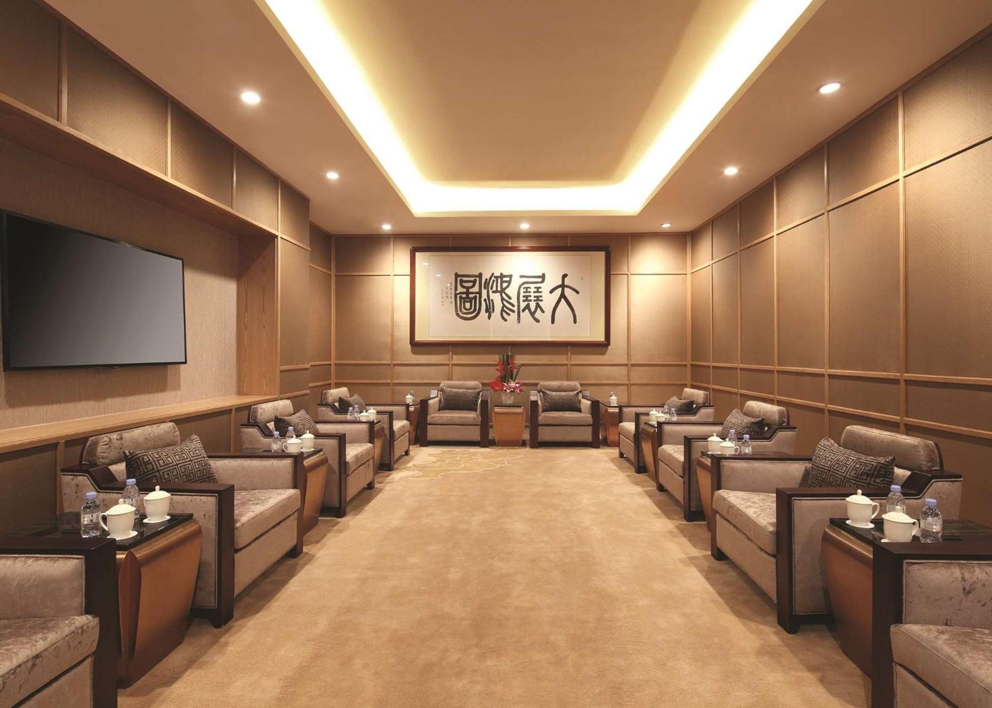 Doubletree By Hilton Guangzhou-Free Shuttle Bus To Canton Fair Complex & Overseas Buyer Registration Services During Canton Fair Period Exterior foto