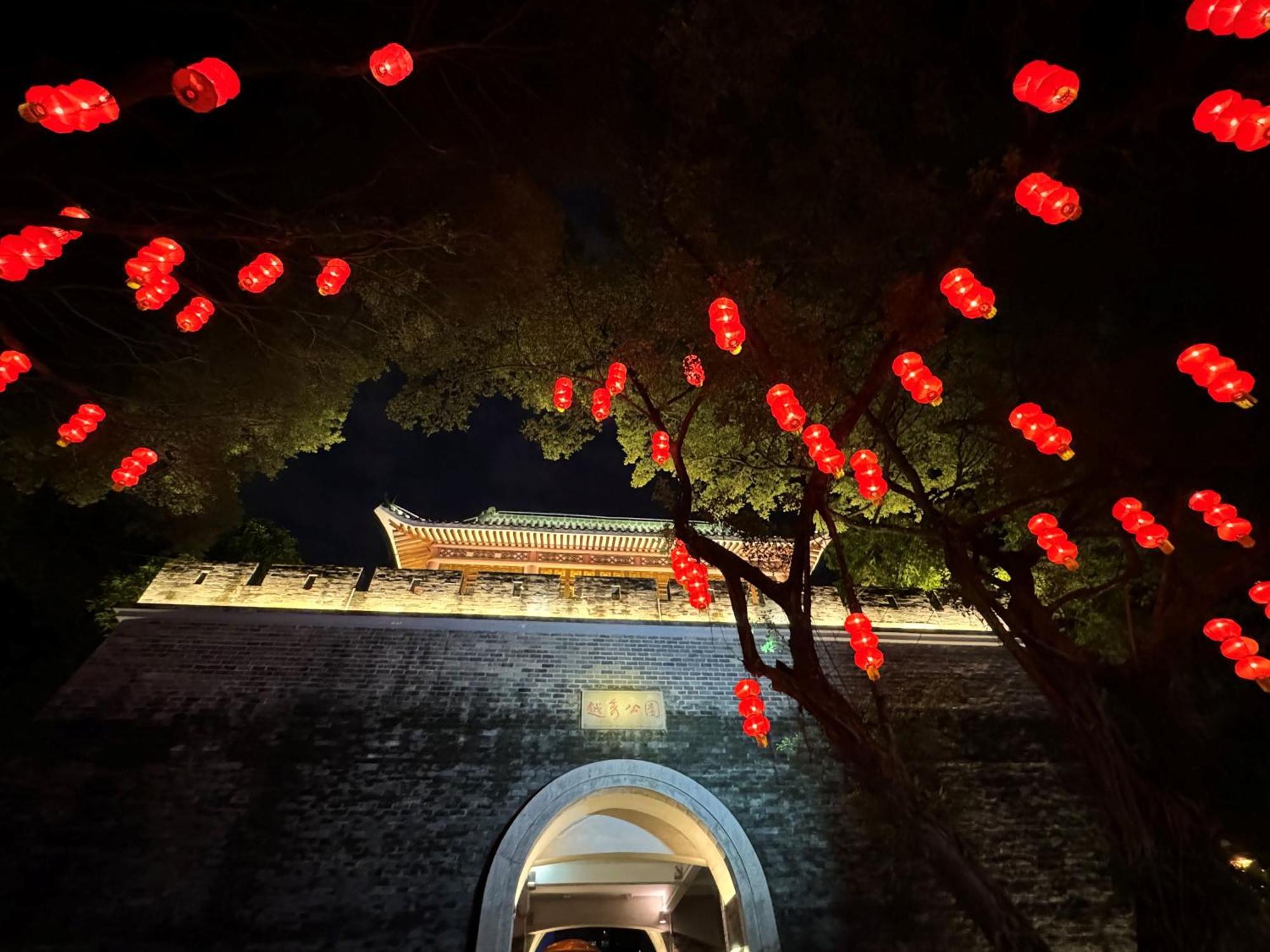Doubletree By Hilton Guangzhou-Free Shuttle Bus To Canton Fair Complex & Overseas Buyer Registration Services During Canton Fair Period Exterior foto